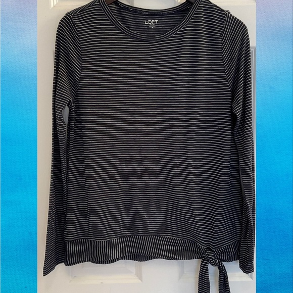 LOFT Outlet Striped Long Sleeve Tie Banded Bottom Top - Medium - Picture 1 of 7